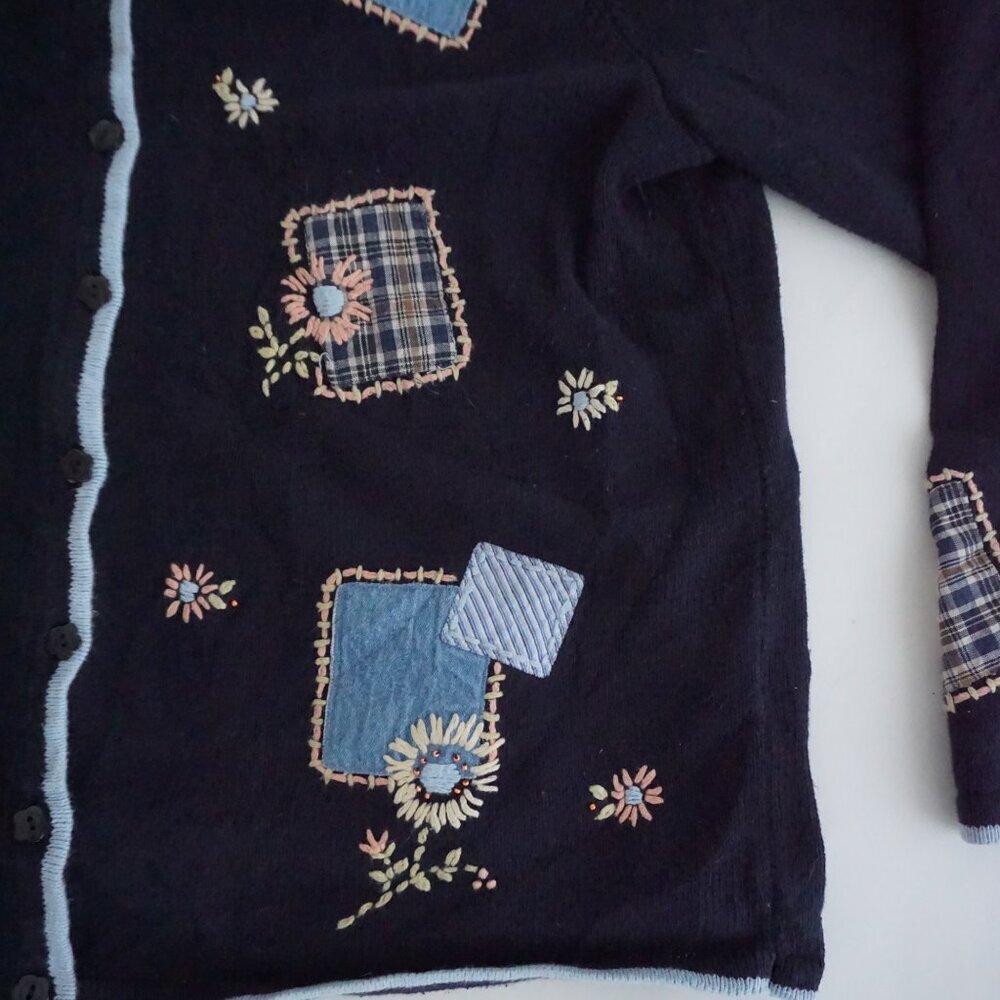 Vintage CJ Banks Navy Patch Floral Hand Embroidered Button Cardigan Sweater X - Picture 5 of 10